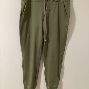 Adrienne Vittadini Olive Joggers